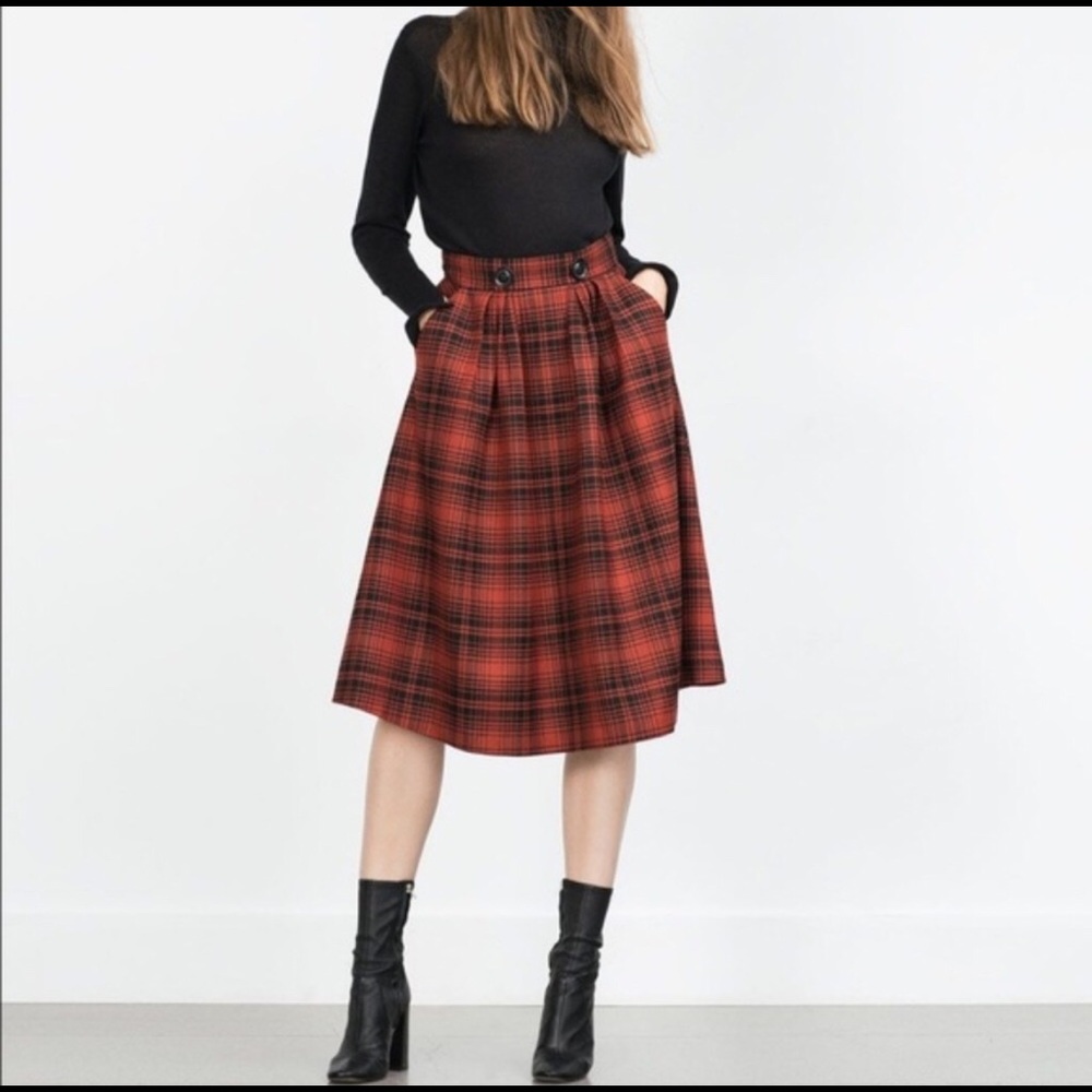 Zara Plaid skirt size small